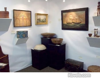 anitque show booth anitque show booth